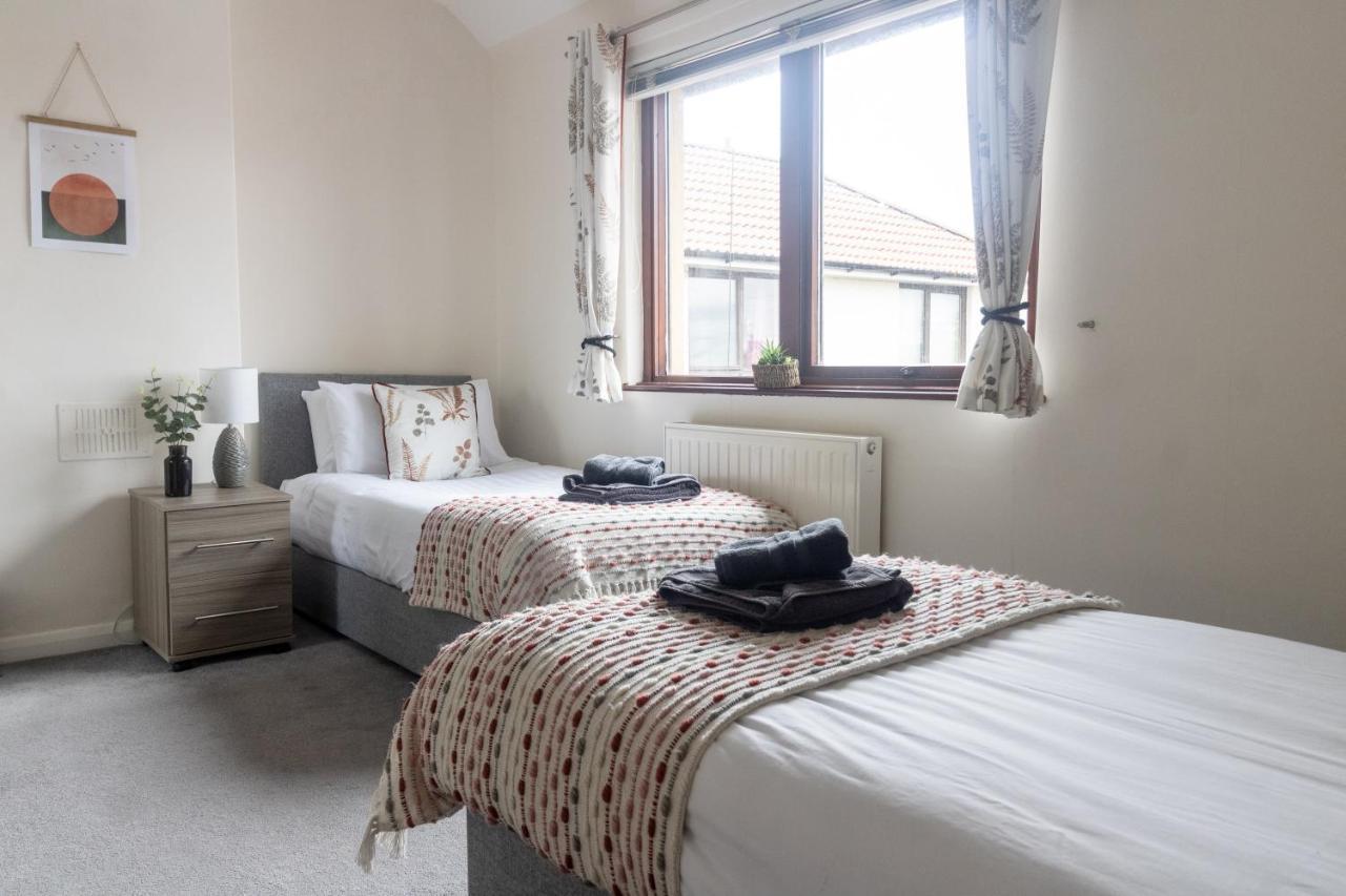 Appartement Adrian House, Near Hospital, Easy Parking + Garden à Carlisle  Extérieur photo