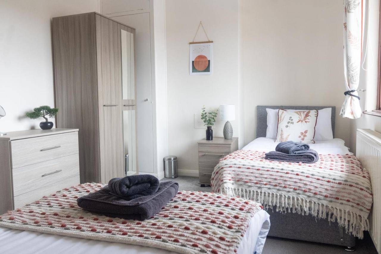 Appartement Adrian House, Near Hospital, Easy Parking + Garden à Carlisle  Extérieur photo