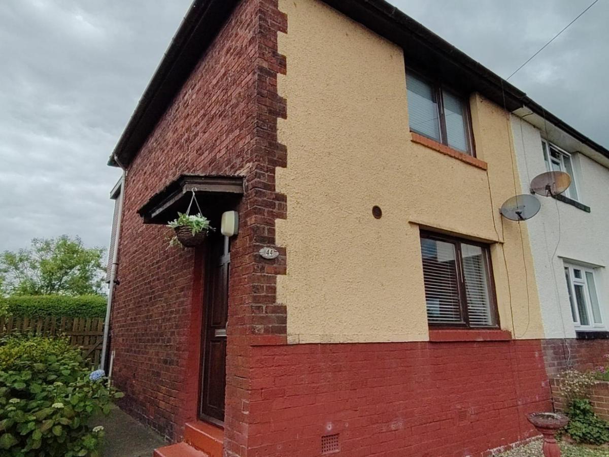 Appartement Adrian House, Near Hospital, Easy Parking + Garden à Carlisle  Extérieur photo